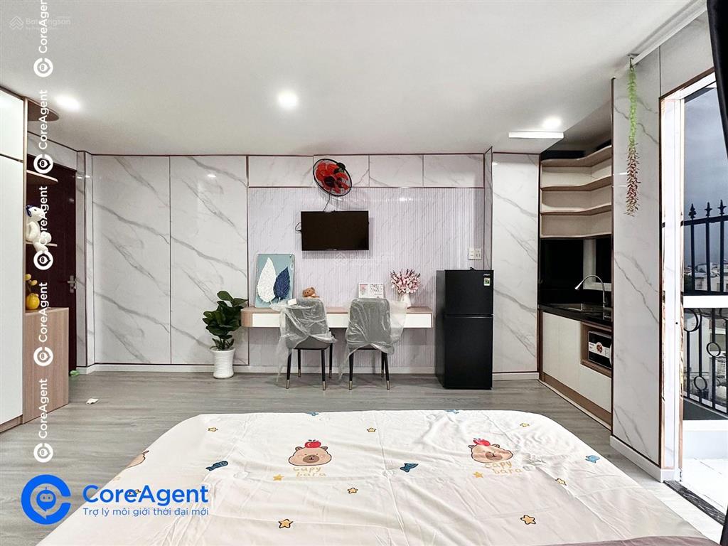 Studio ban công full nội thất mới xây