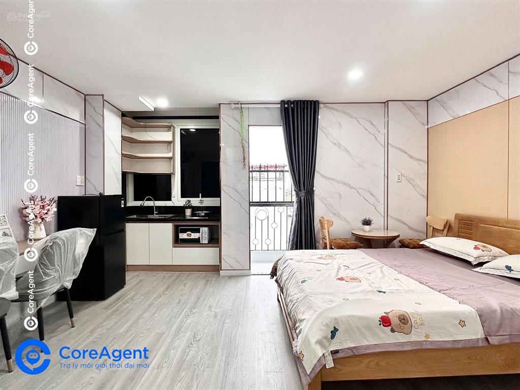 Studio ban công full nội thất mới xây