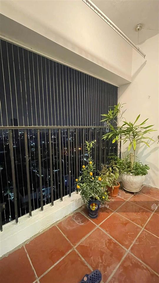 Chính chủ bán chung cư văn khê, view toàn hđ và kđt nam cường, lô góc 2 ban công, 3pn, 99m2, 5tỷ7