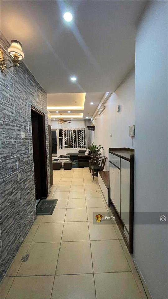 Chính chủ bán chung cư văn khê, view toàn hđ và kđt nam cường, lô góc 2 ban công, 3pn, 99m2, 5tỷ7