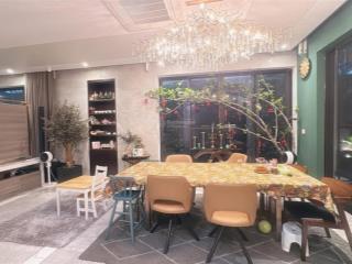 Bán gấp biệt thự imperia garrden nguỵ như kontum 165m2  5 tầng  mặt tiền 9m. giá 67 tỷ dãy đẹp