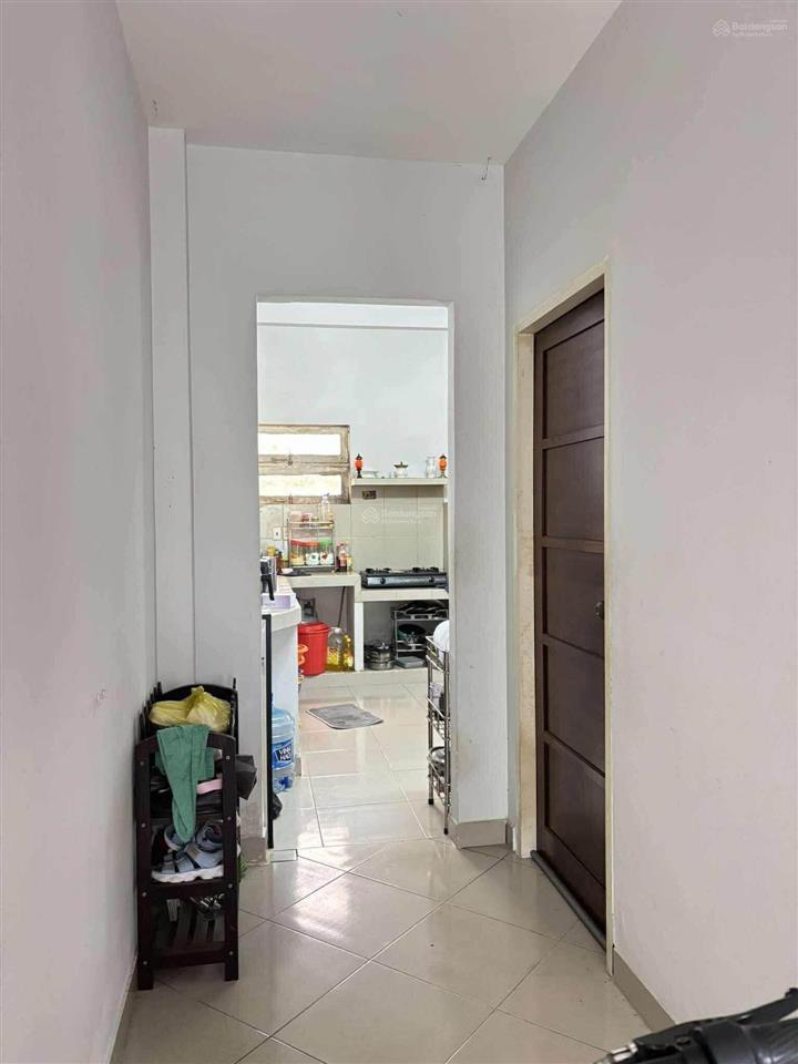 Chỉ 4.5 tỷ, có ngay căn nhà 2 tầng 72m2. cạnh chợ tăng nhơn phú + lê văn việt. dt 72m2 ( 4.6 x 16 )