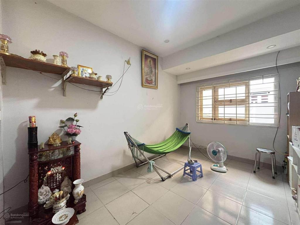 Chỉ 4.5 tỷ, có ngay căn nhà 2 tầng 72m2. cạnh chợ tăng nhơn phú + lê văn việt. dt 72m2 ( 4.6 x 16 )