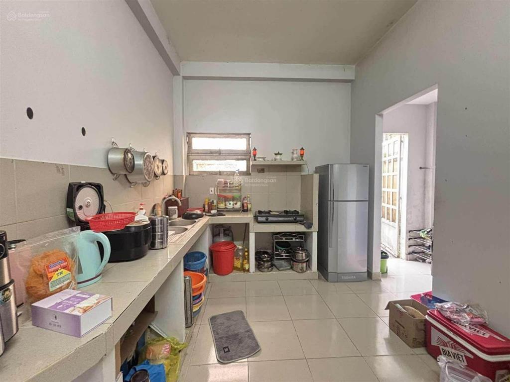 Chỉ 4.5 tỷ, có ngay căn nhà 2 tầng 72m2. cạnh chợ tăng nhơn phú + lê văn việt. dt 72m2 ( 4.6 x 16 )