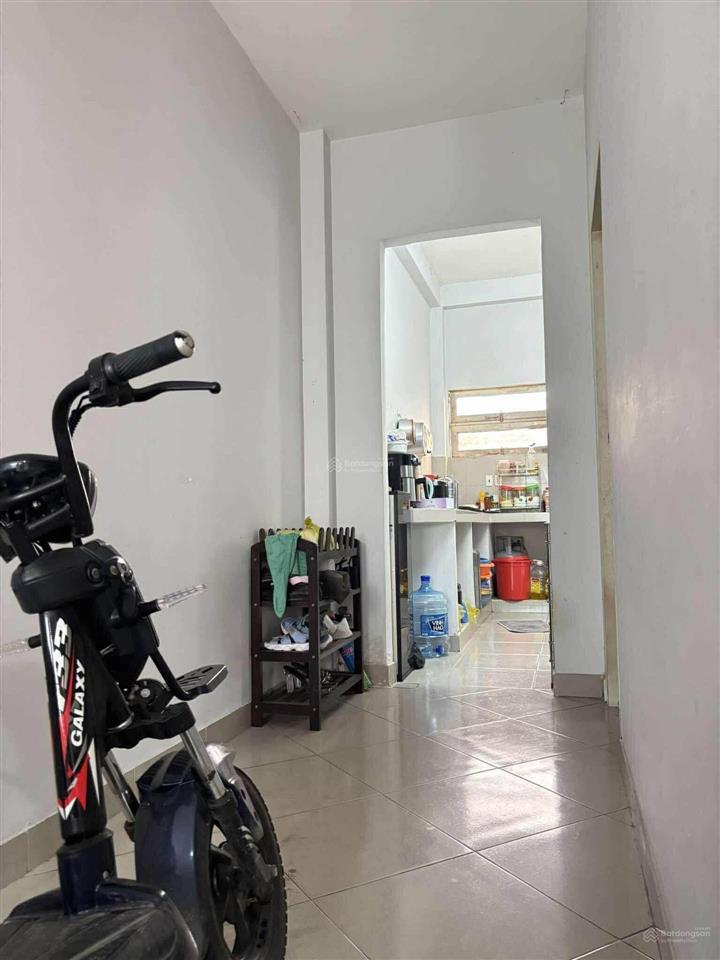 Chỉ 4.5 tỷ, có ngay căn nhà 2 tầng 72m2. cạnh chợ tăng nhơn phú + lê văn việt. dt 72m2 ( 4.6 x 16 )