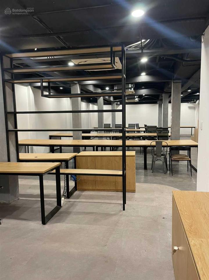 Căn góc 2 mặt tiền 3/2  hà đô view đẹp. 10x18m, trệt 3 lầu, giá 120tr/th,  0934 004 ***
