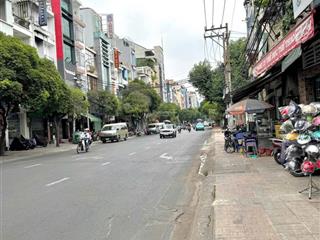 Cho thuê nhà 30tr  mặt tiền ung văn khiêm 4pn
