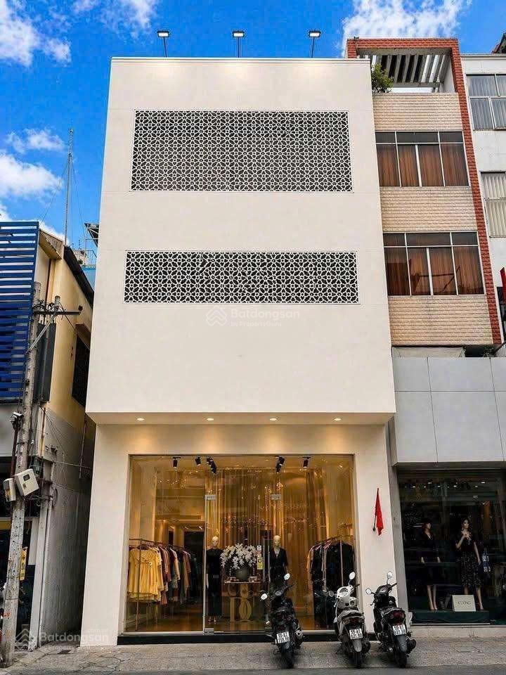Cho thuê mặt tiền nguyễn gia trí  dt 5x20m  giá 80tr