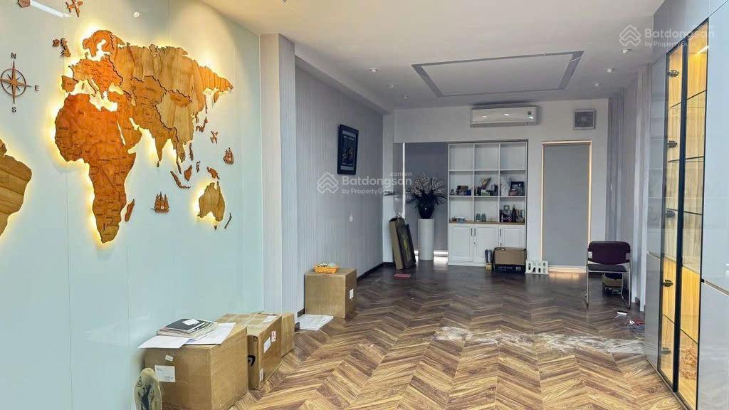 Mặt tiền kinh doanh xô viết nghệ tĩnh 4,5x20m 3 tầng giá 20tr