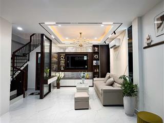 Nhà mặt tiền chương dương, thủ đức 68m2 4pn 4wc shr nội thất đầy đủ