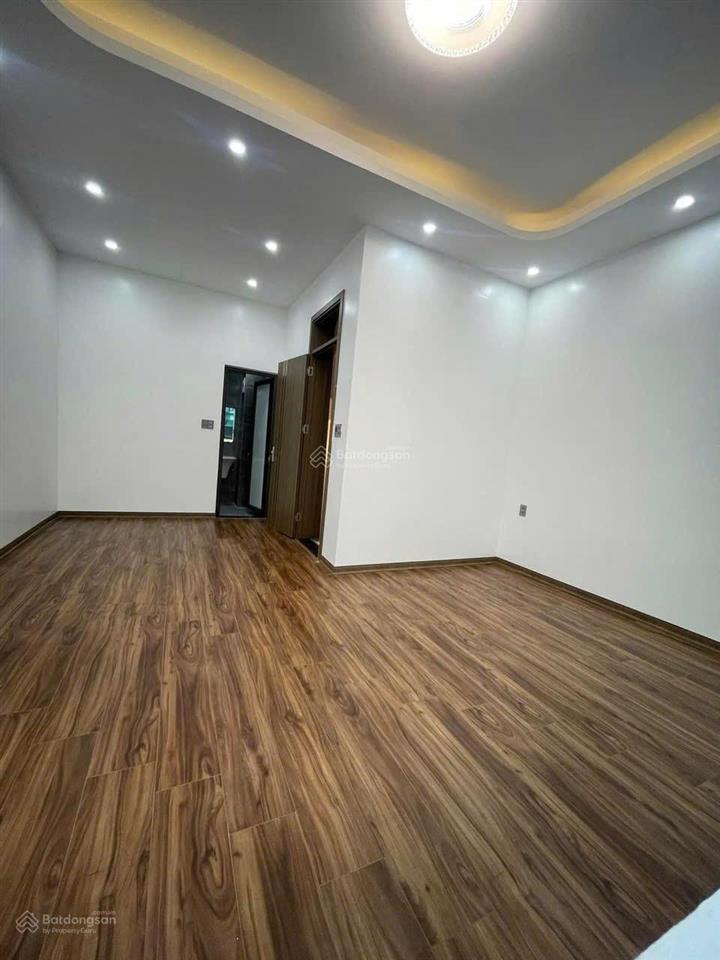 Mặt tiền lê văn việt, q9 72m2 shr đầy đủ nội thất