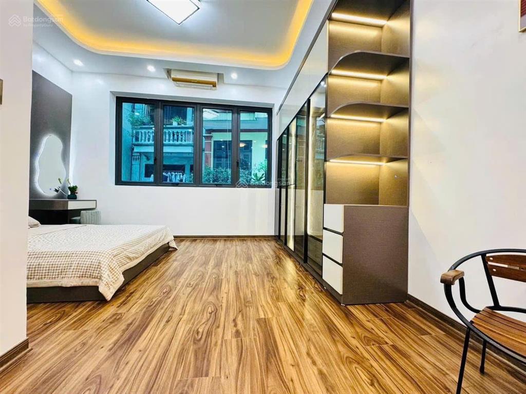 Mặt tiền lê văn việt, q9 72m2 shr đầy đủ nội thất