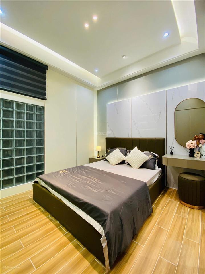 Mặt tiền lê văn việt, q9 72m2 shr đầy đủ nội thất