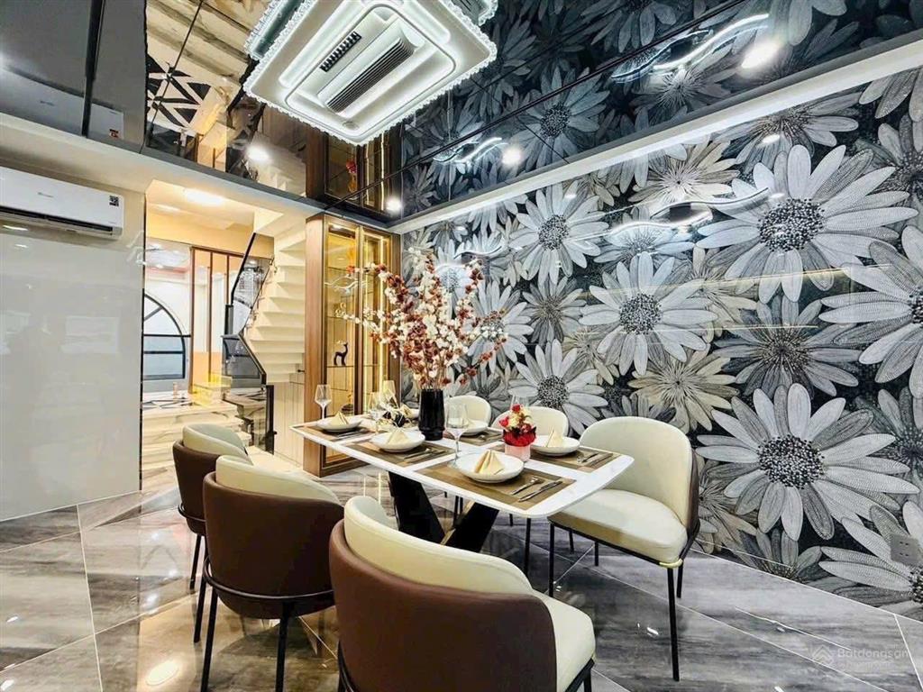 2tỷ080 còn tl mặt tiền hiệp bình, thủ đức 1t 2l 4pn 4wc ban công, 72m2 shr, đầy đủ nội thất