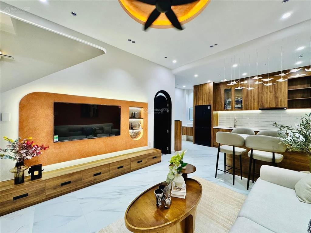 2tỷ170 còn tl mặt tiền trần xuân soạn, q7, 68m2, shr đầy đủ nội thất