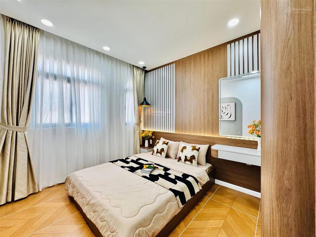 2tỷ470 còn tl mặt tiền hai bà trưng, q1, 72m2, shr đầy đủ nội thất