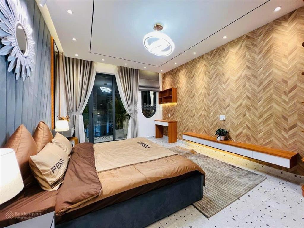 3 tỷ 120 còn thương lượng mặt tiền nguyễn trãi, quận 1 75m2, shr, đầy đủ nội thất
