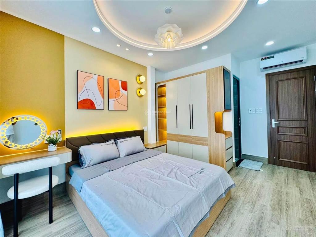 3 tỷ 070 còn tl mặt tiền tú xương, q3 72m2 shr đầy đủ nội thất