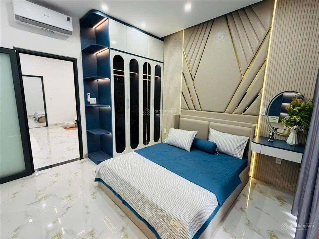 Mặt tiền nguyễn thái sơn, gò vấp, shr đầy đủ nội thất