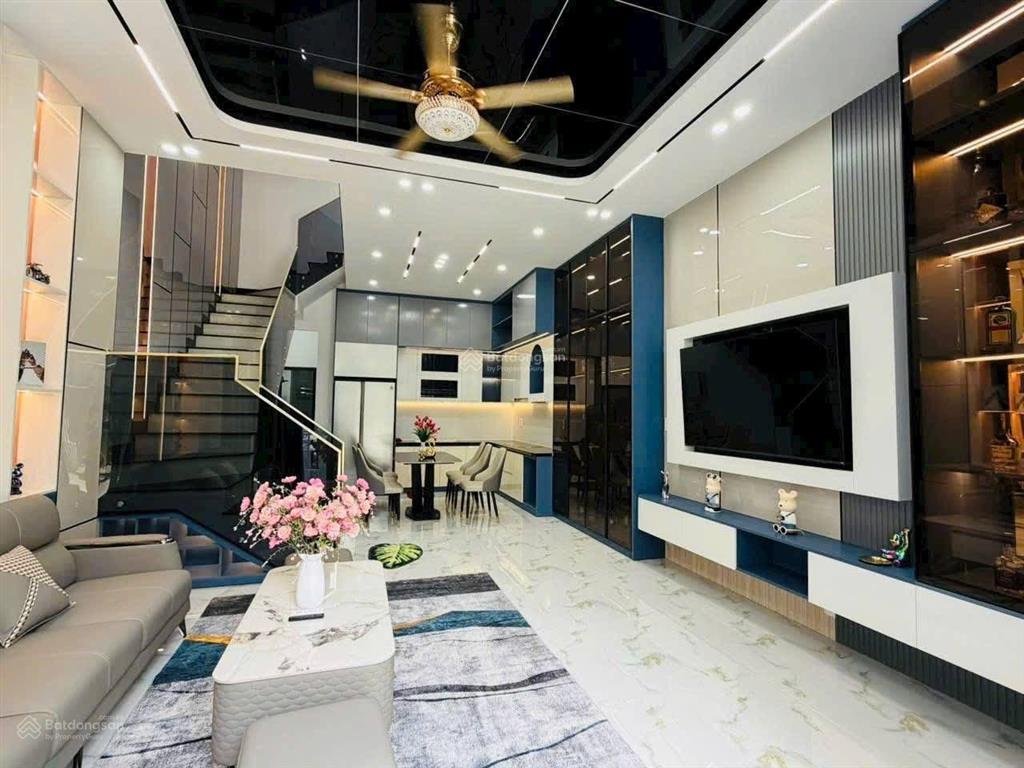 Mặt tiền nguyễn thái sơn, gò vấp, shr đầy đủ nội thất