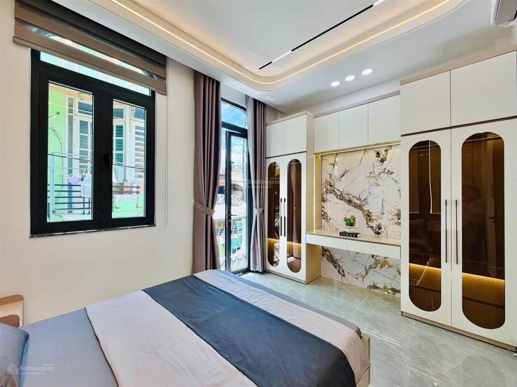 Mặt tiền nguyễn thiện thuật, quận 3 72m2, shr, đầy đủ nội thất