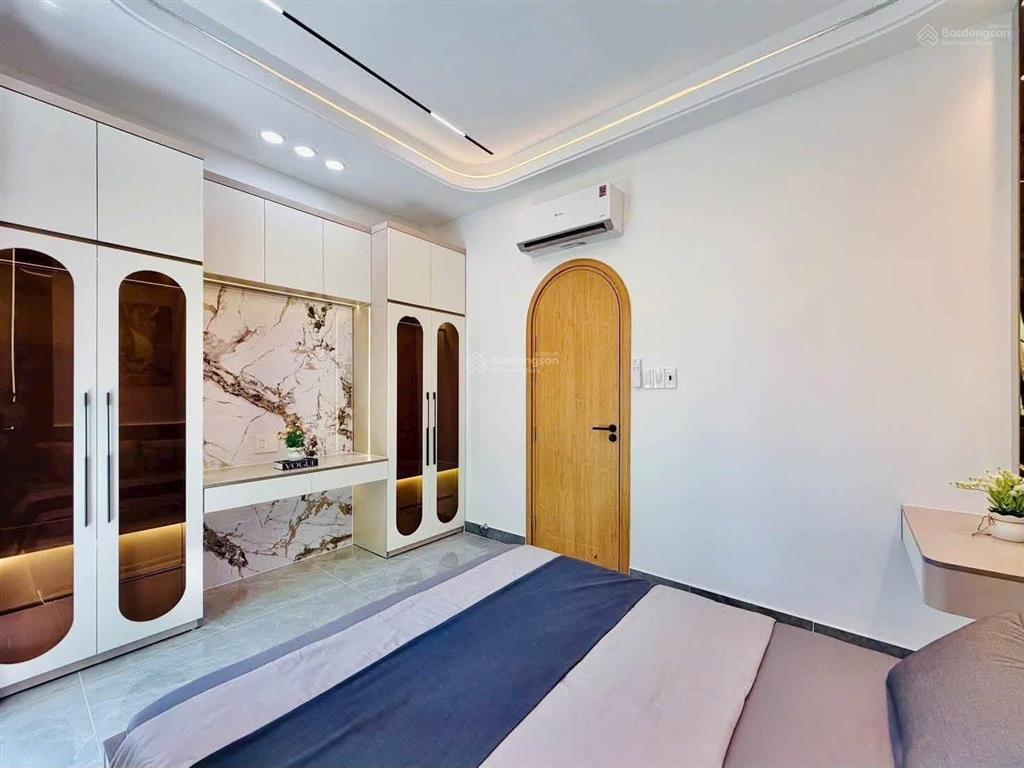 Mặt tiền nguyễn thiện thuật, quận 3 72m2, shr, đầy đủ nội thất