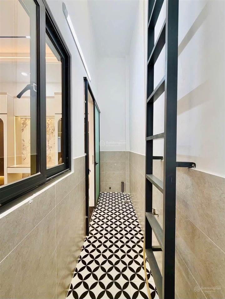Mặt tiền nguyễn thiện thuật, quận 3 72m2, shr, đầy đủ nội thất