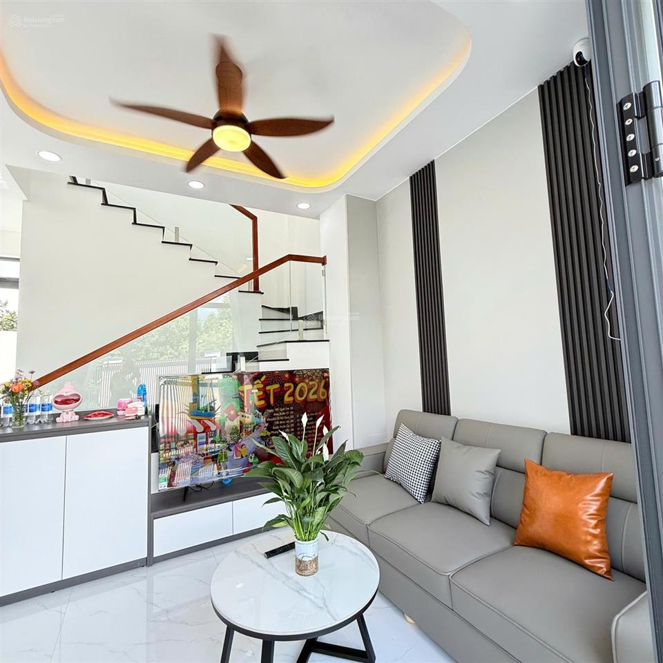 Bán nhanh nhà mới 100% giá rẻ ngay thị trấn diên khánh đường ô tô 4m, đã hoàn công