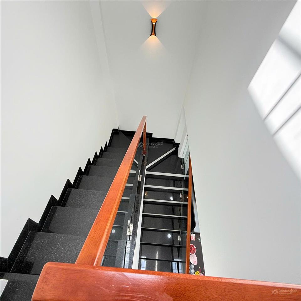 Bán nhanh nhà mới 100% giá rẻ ngay thị trấn diên khánh đường ô tô 4m, đã hoàn công