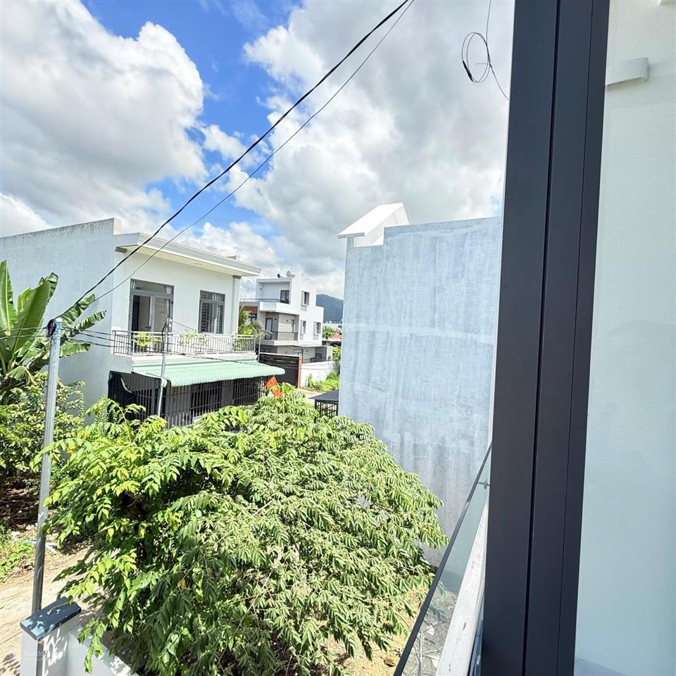 Bán nhanh nhà mới 100% giá rẻ ngay thị trấn diên khánh đường ô tô 4m, đã hoàn công