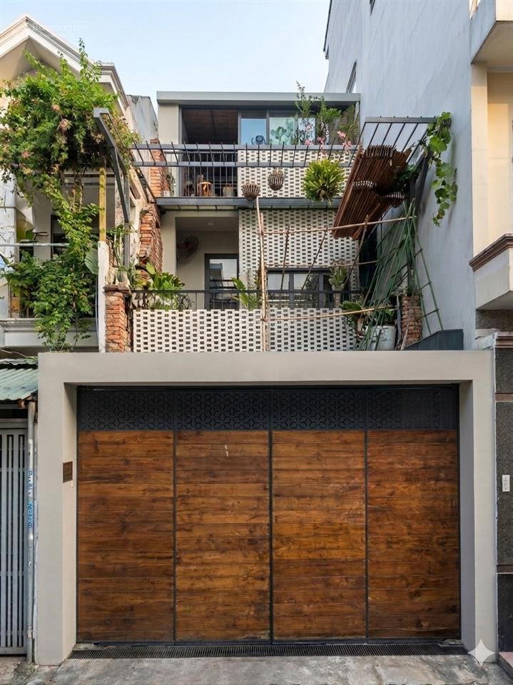 Quận 7  12 tỷ 8  nhà đẹp 4 tầng  100m2  ngang 5m ô tô nằm trong nhà