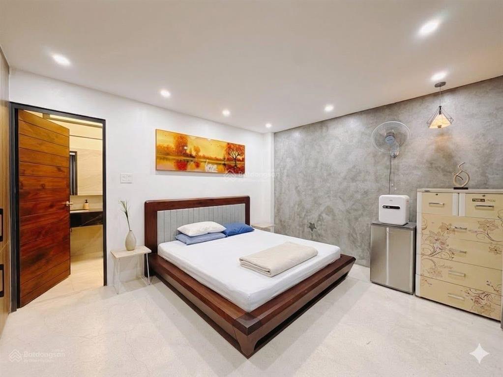 Quận 7  12 tỷ 8  nhà đẹp 4 tầng  100m2  ngang 5m ô tô nằm trong nhà