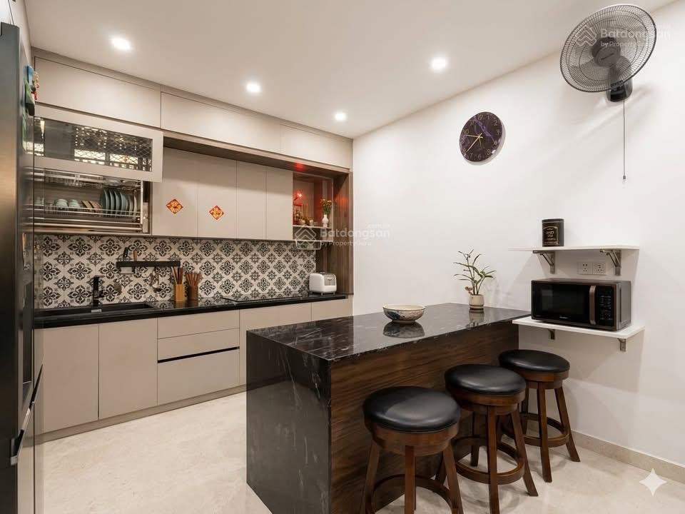 Quận 7  12 tỷ 8  nhà đẹp 4 tầng  100m2  ngang 5m ô tô nằm trong nhà
