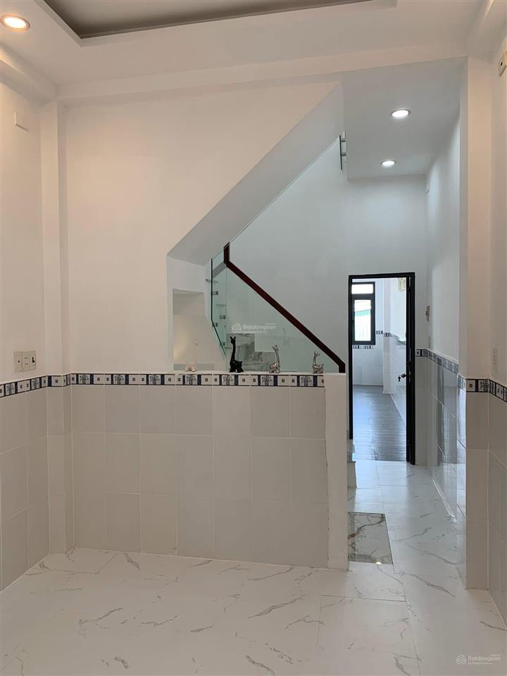 150m qua quận 7  5 tỷ 2  nhà 3 tầng  54m2 4pn  đường 3m