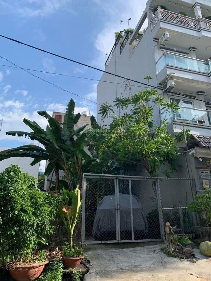 7 tỷ 990  hoàng quốc việt lô đất 80m  ngang 5m  đường 8m