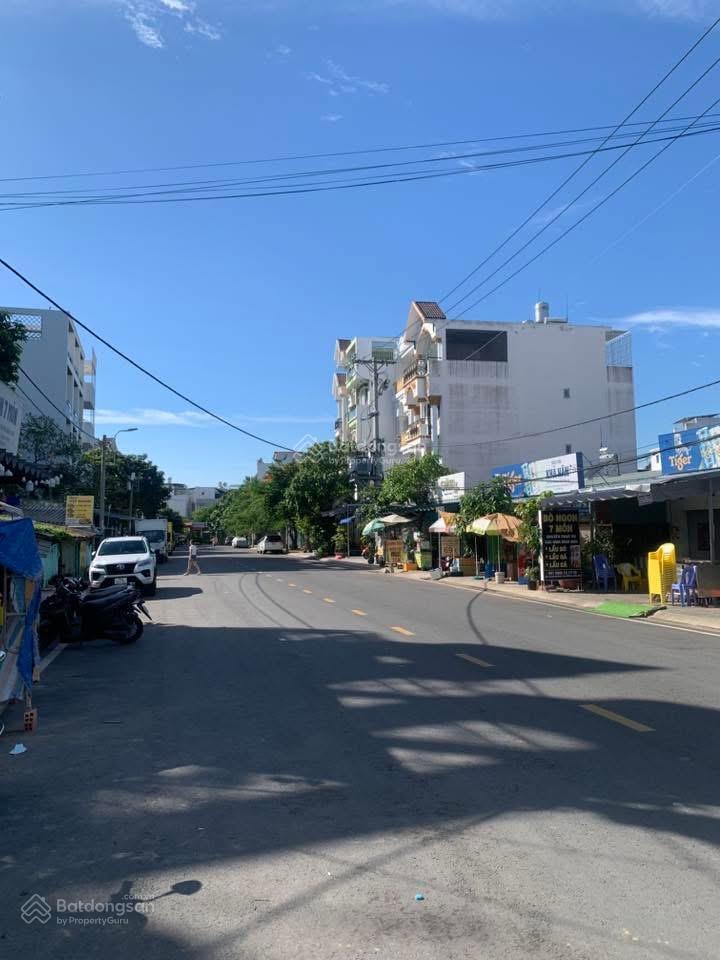 400m qua quận 7  3 tỷ 680  đường 6m  lô đất 105m2  ngang 5,1m  huỳnh thị đồng