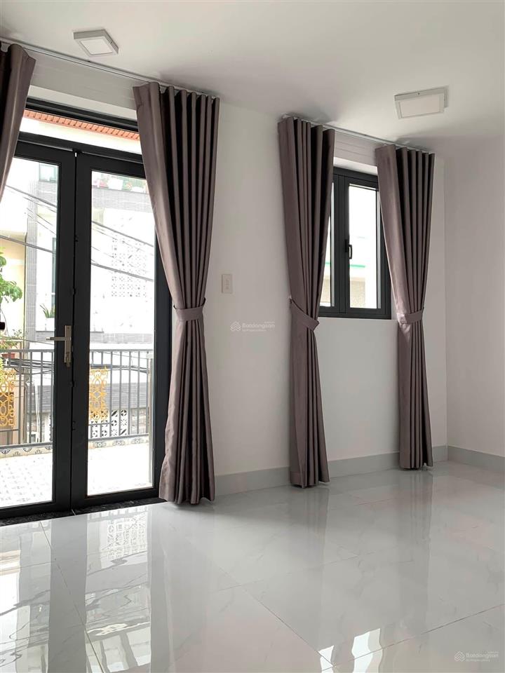 Nhà bè 5 tỷ  ô tô tới nhà  nhà mới 2 tầng 64m  4pn  ngay ubnd huyện