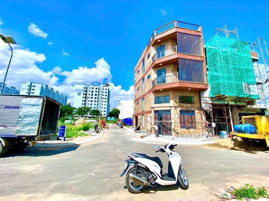 Bình tân mà giá chỉ 73tr/m2, 1 lô, xung quanh đã 80tr/m2, đất nở hậu tài lộc, sổ riêng