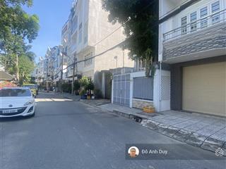 Bán nhà cấp 4 90 m ngay chợ phạm văn bạch 8 tỷ oto tránh thông 12 m