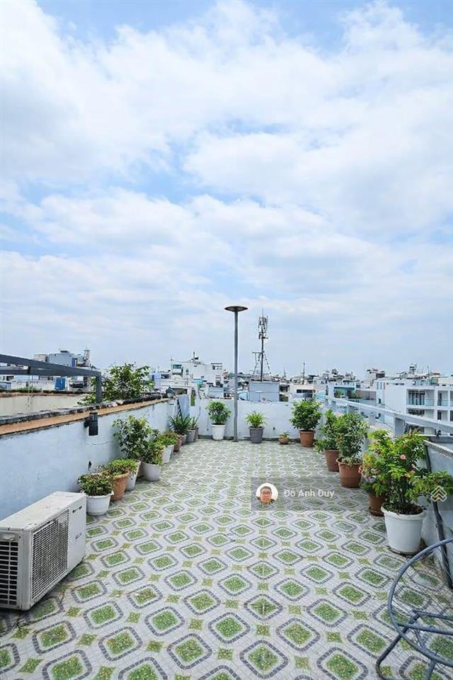 Nhà cạnh mặt tiền 60 m 4 tầng 6 tỷ hẻm oto ngủ nhà