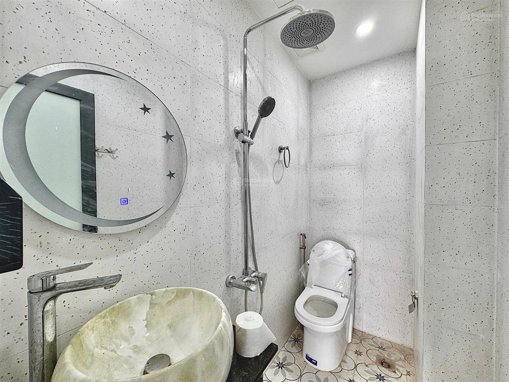 Căn hộ dịch vụ mới đầy đủ nội thất vị trí trung tâm tân phú