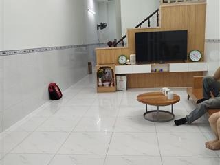 Bán nhà mới đẹp 1 lầu 1 trệt 3,3tỷ khu vực dĩ an, bình dương .