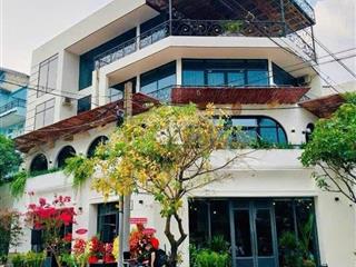 Lô góc 2 mặt tiền siêu vip  kinh doanh  không lộ giới  thang máy siêu đẹp