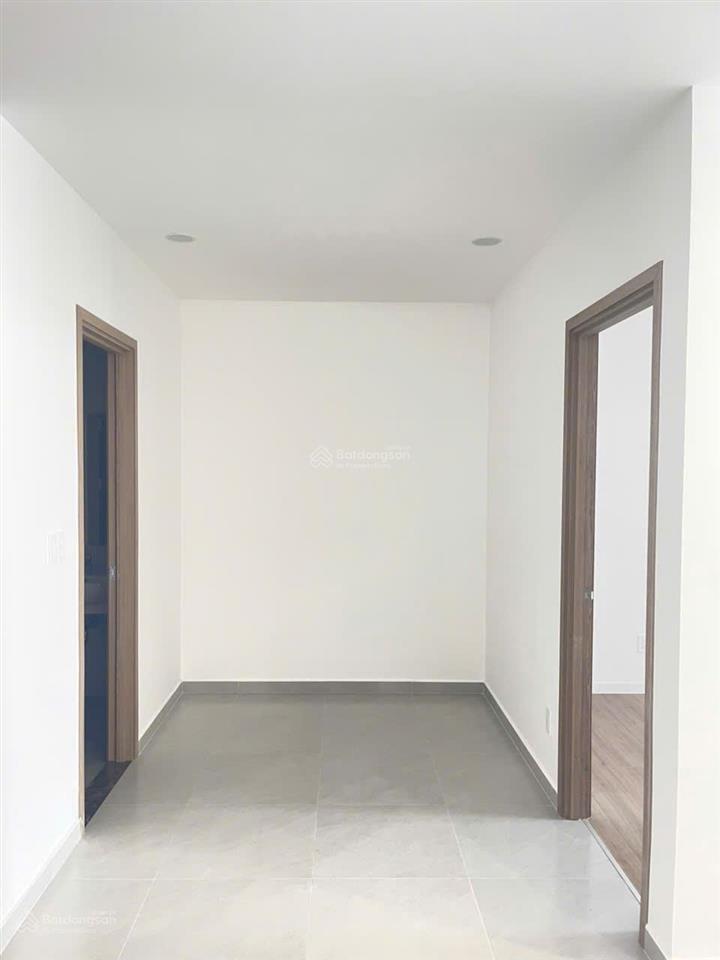 Cho thuê mt eastmark city 2pn + 1wc dt 63m2 nhà mới vào ở liền, nội thất có rèm + máy lạnh, máy nn