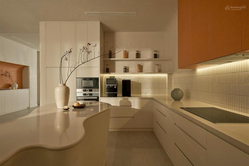 Cho thuê gấp biệt thự centana city, nội thất đẹp theo thiết kế 3 tầng giá 20 triệu, 140m2, 4pn, 5wc