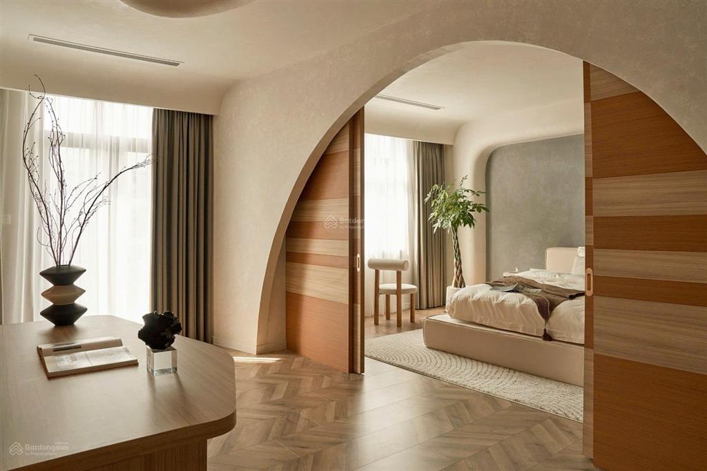 Cho thuê gấp biệt thự centana city, nội thất đẹp theo thiết kế 3 tầng giá 20 triệu, 140m2, 4pn, 5wc