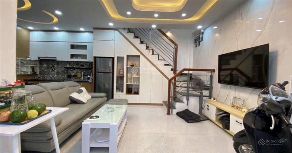 2ty180  hđ thuê 18tr/tháng  bán căn nhà đường đinh củng viên, quận 9