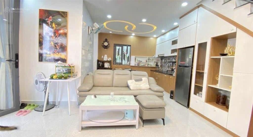 2ty180  hđ thuê 18tr/tháng  bán căn nhà đường đinh củng viên, quận 9