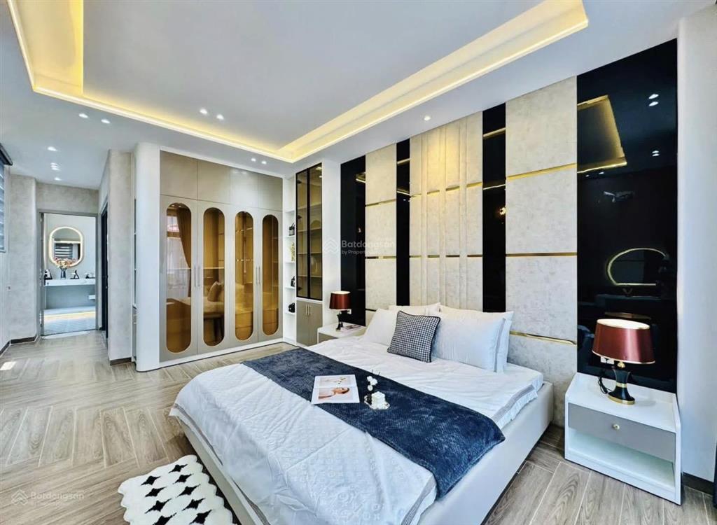 Sẵn hđ thuê 26tr/tháng  bán căn nhà đường nguyễn thiện thuật, quận 3