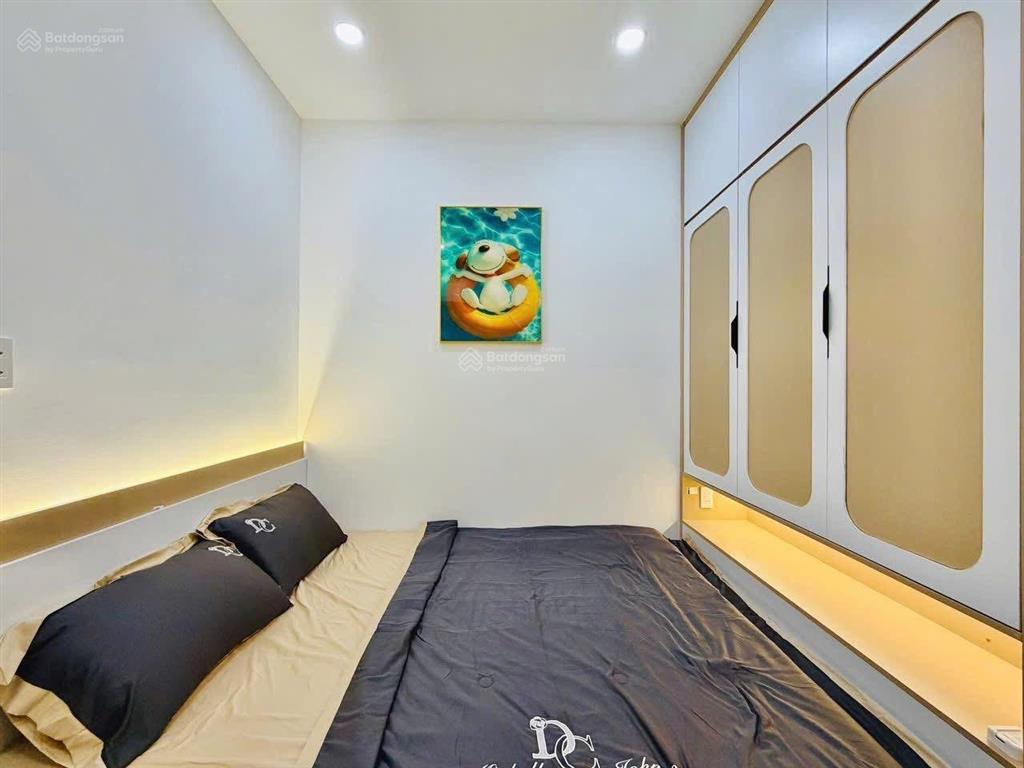 3ty860  hđ thuê 22tr/tháng  bán căn nhà đường phạm văn đồng, thủ đức